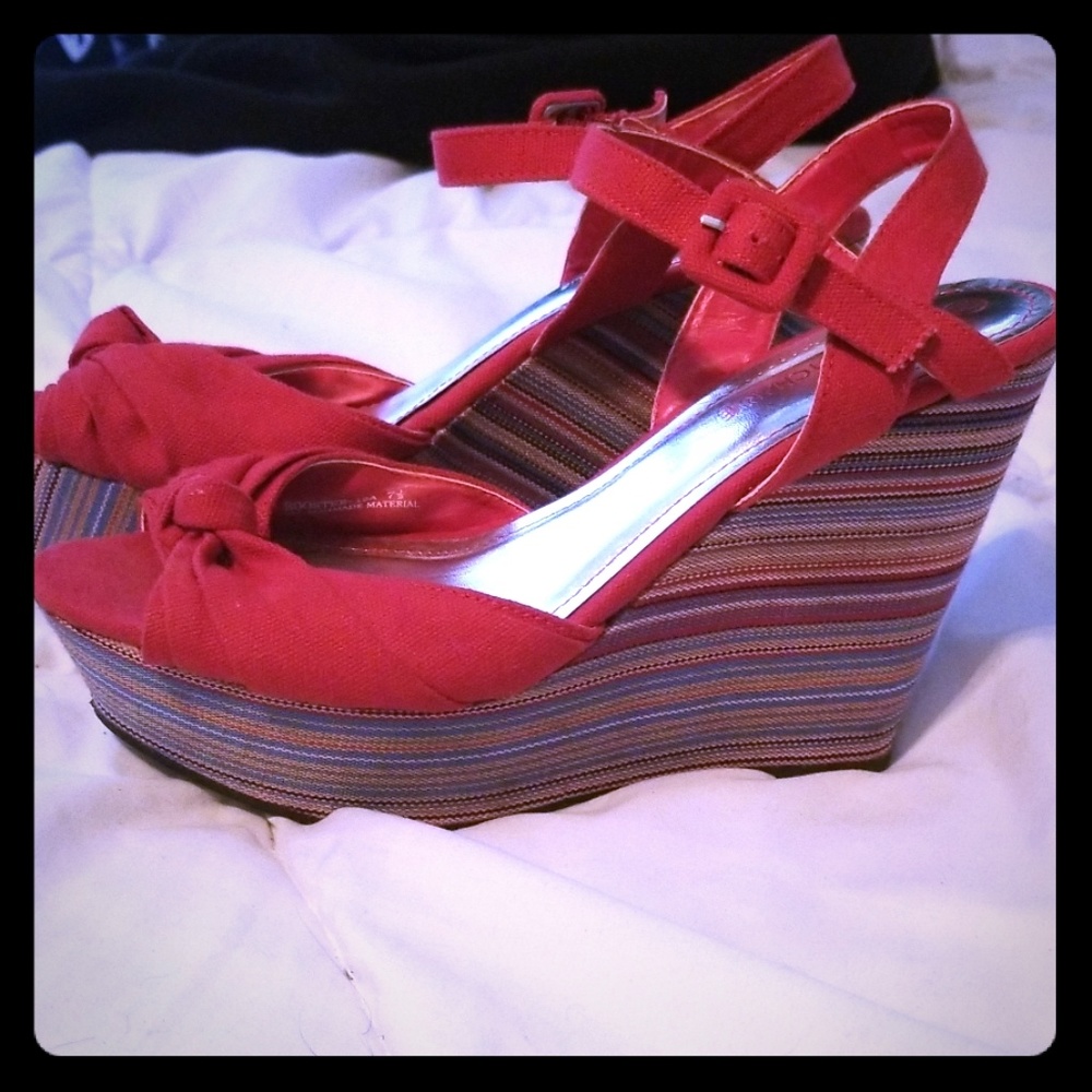 Multicolored Wedges